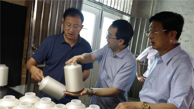 蘇豪股份領導赴多個寧外子公司和企業調研