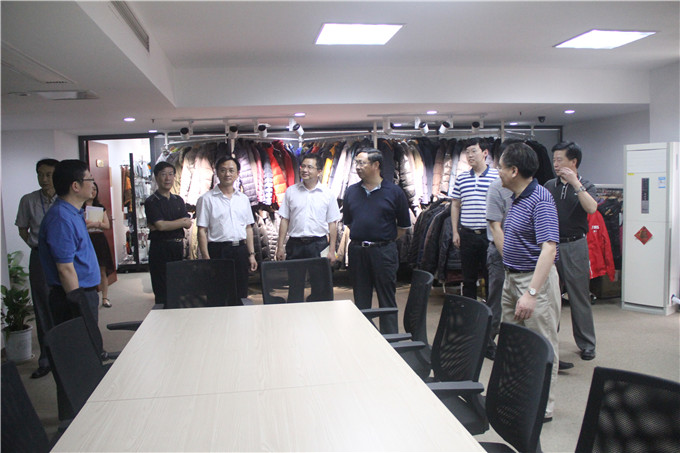 王正喜率隊突擊檢查集團安全生產