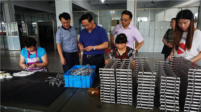 王正喜董事長赴丹陽弘業福天漁具有限公司和金壇愛濤針織有限公司調研