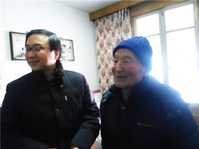 王正喜董事長、周勇總裁慰問老干部