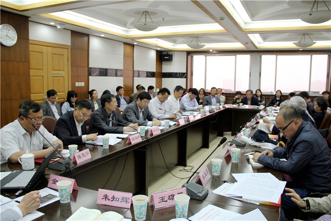 紡織集團黨委召開“兩學一做”學習教育工作座談會