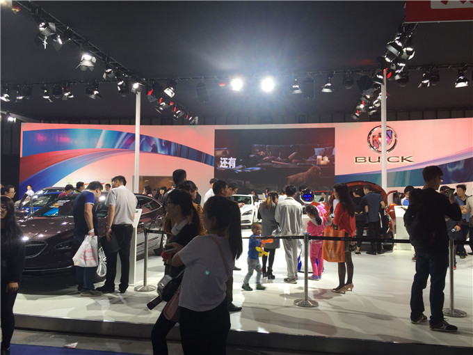 天泓集團(tuán)參加南京十一國際車展