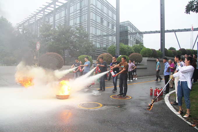 蘇豪股份舉行2017年度消防培訓及演練活動