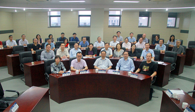 蘇豪控股集團干部學(xué)院首期高管班舉行微課題答辯會