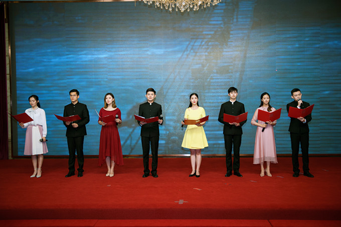 創新校企合作  共慶黨的生日 -----南京藝術學院主題詩歌朗誦進蘇豪控股集團