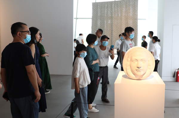 蘇豪控股集團旗下江蘇省現代藝術館盛大開幕暨展覽